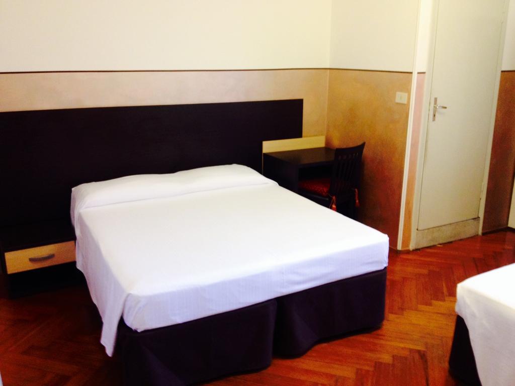 Hotel Liberty سانريمو الغرفة الصورة